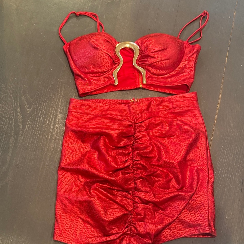 Elegant Red Women's Dress Set